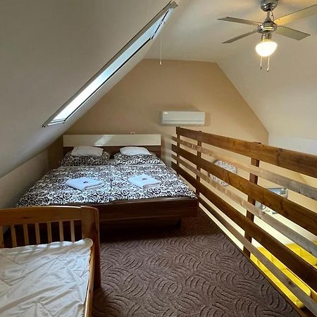 Gyulai Brill Apartman المظهر الخارجي الصورة