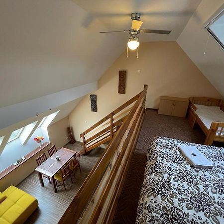 Gyulai Brill Apartman المظهر الخارجي الصورة