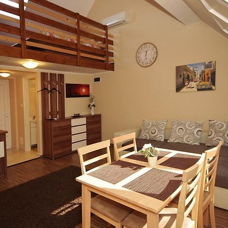 Gyulai Brill Apartman المظهر الخارجي الصورة