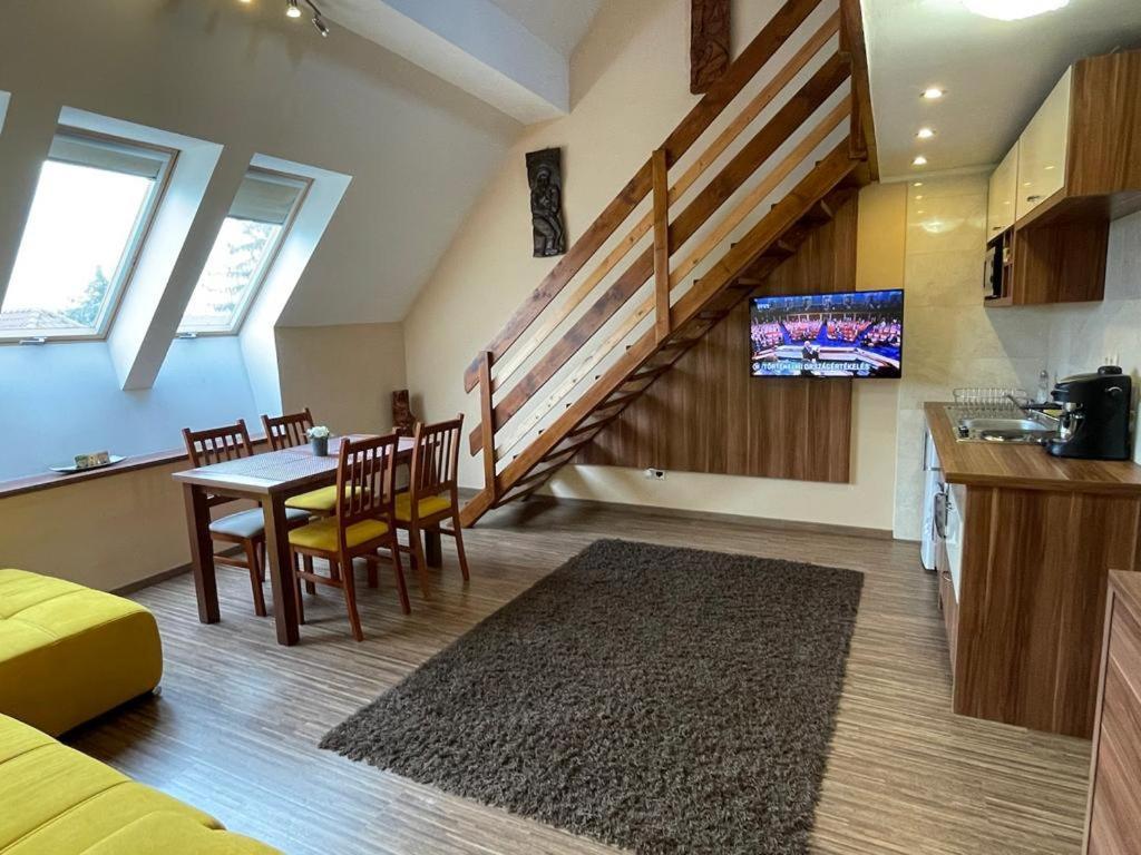 Gyulai Brill Apartman المظهر الخارجي الصورة