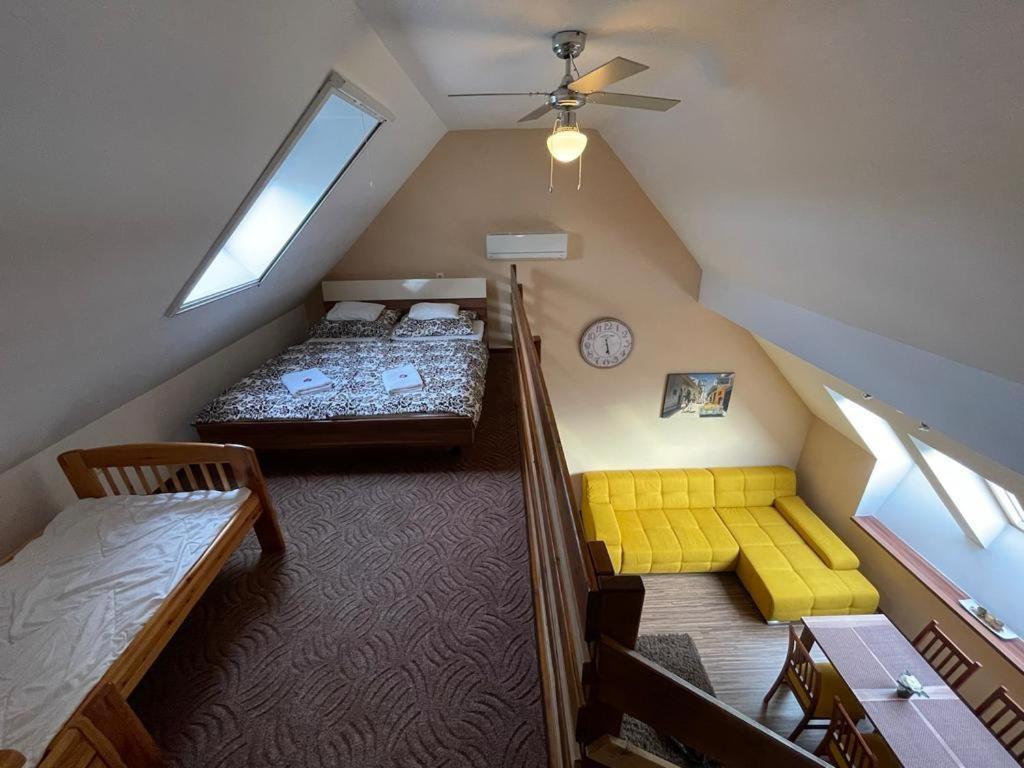 Gyulai Brill Apartman المظهر الخارجي الصورة