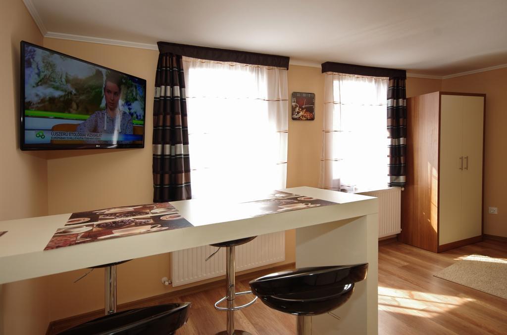 Gyulai Brill Apartman المظهر الخارجي الصورة